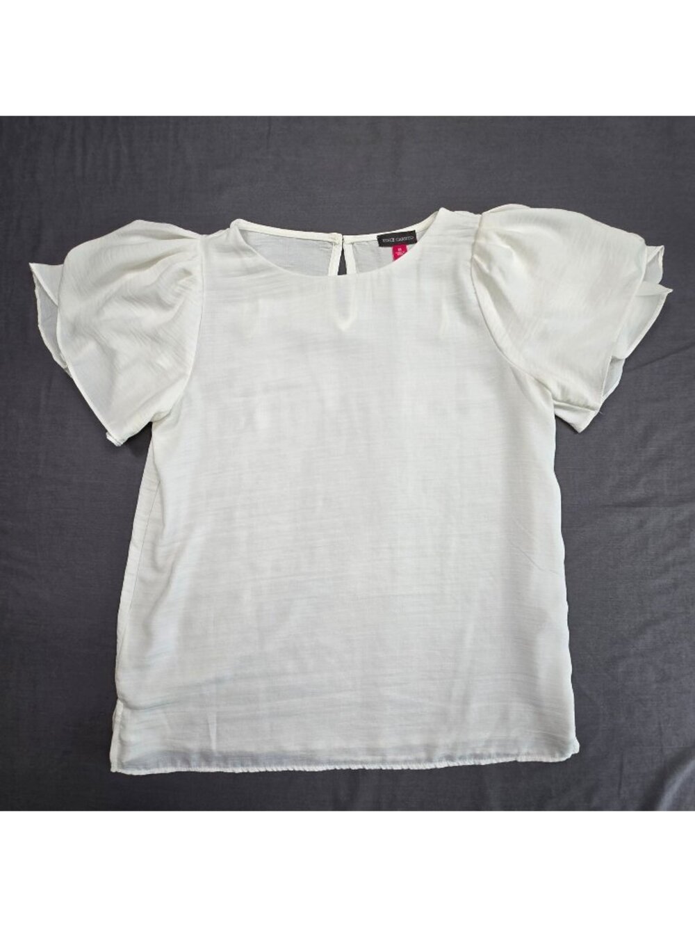 Vince Camuto XS Blouse White Ruffled Short Sleeve Lightweight Flutter Sleeve